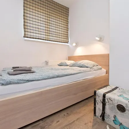 Kawalerka Refektarska Krr Apartman Gdańsk